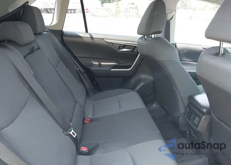 2024 Toyota Rav4 Xle z USA, uszkodzony, nr VIN 2T3P1RFV3RC464235